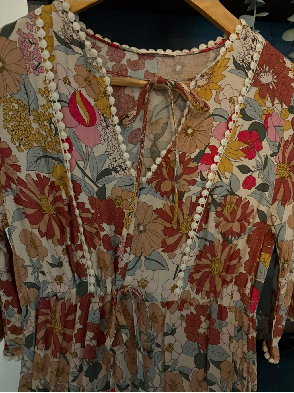 Sundayup Pink Floral Trim Top